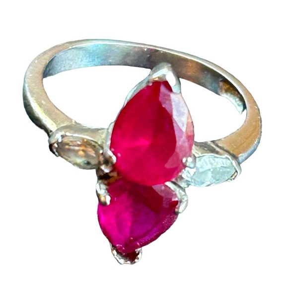 Vintage Ring Double Ruby Hearts W/Clear Crystals Silver Electroplate 18 KCE Sz 6 - Picture 3 of 7